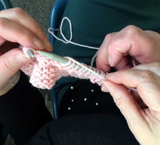 knitting therapy in ospedale