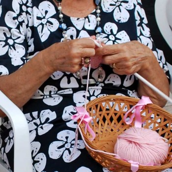 Knitting Therapy all'hospice VIDAS