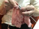 Knitting therapy negli ospedali