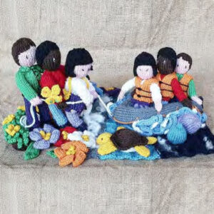 Scultura tessile  "Salvando ci salviamo"